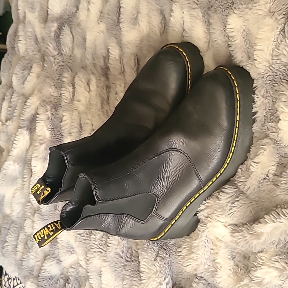 Dr Martens Rometty Chelsea Boots
